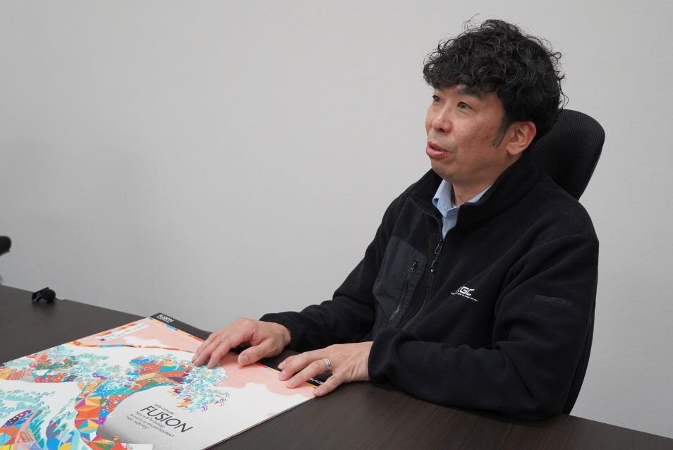 ●kgc suzuki_talking 2.jpg